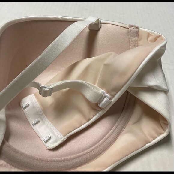 AUDEN Convertible Bra,36 A, wired, strapless - Picture 6 of 15